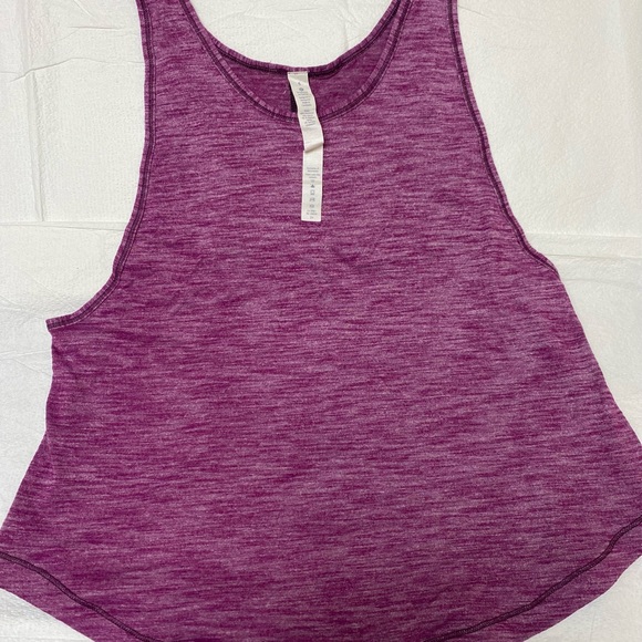 Lululemon magenta racer back athletic workout tank top 🌸 - Picture 3 of 6